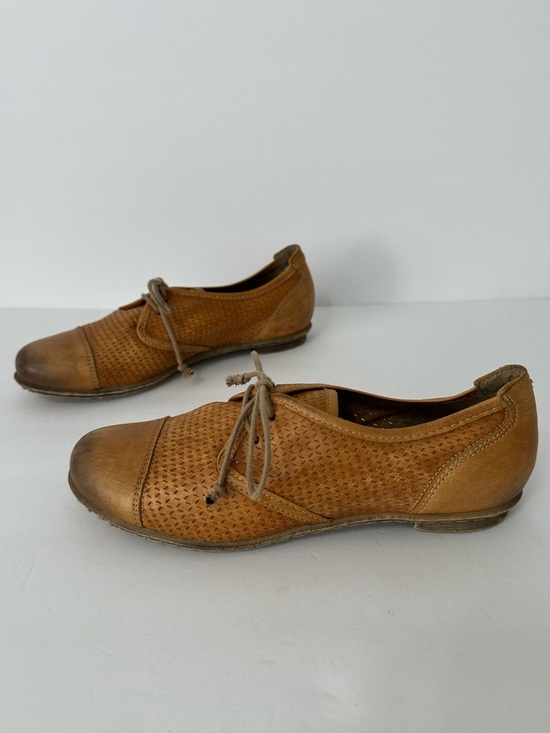 Taos Footwear Shoes - Taos Shoes Womens Size 39 Jiminy Casual Lace Up Oxford Flats Tan Leather Cap Toe
